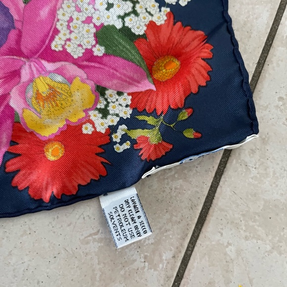 Gucci Silk Scarf - Picture 3 of 4